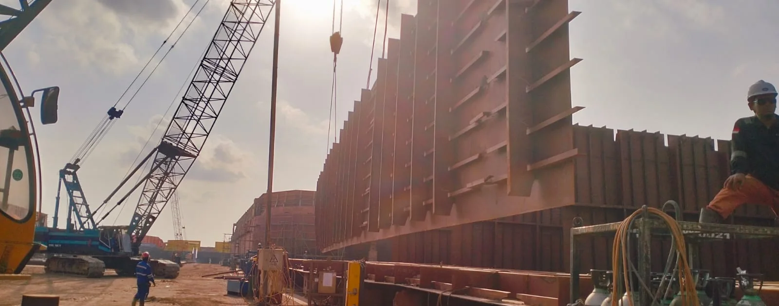 Barge block lifting preparation